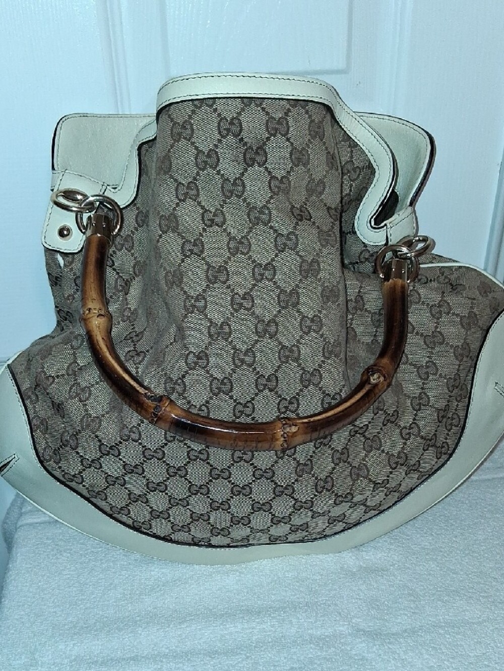 Gucci Brown GG Canvas Hobo with Bamboo Handle and Cream Trim - Picture 5 of 13